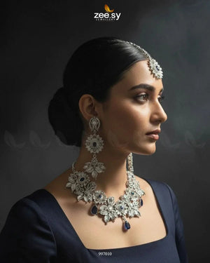 Angelonia Necklace Set
