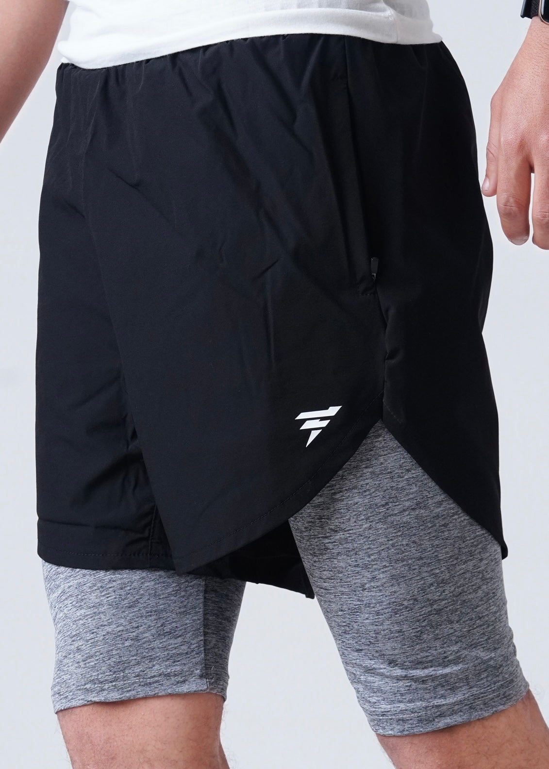 THE MICRO-STRETCH SHORT-FT