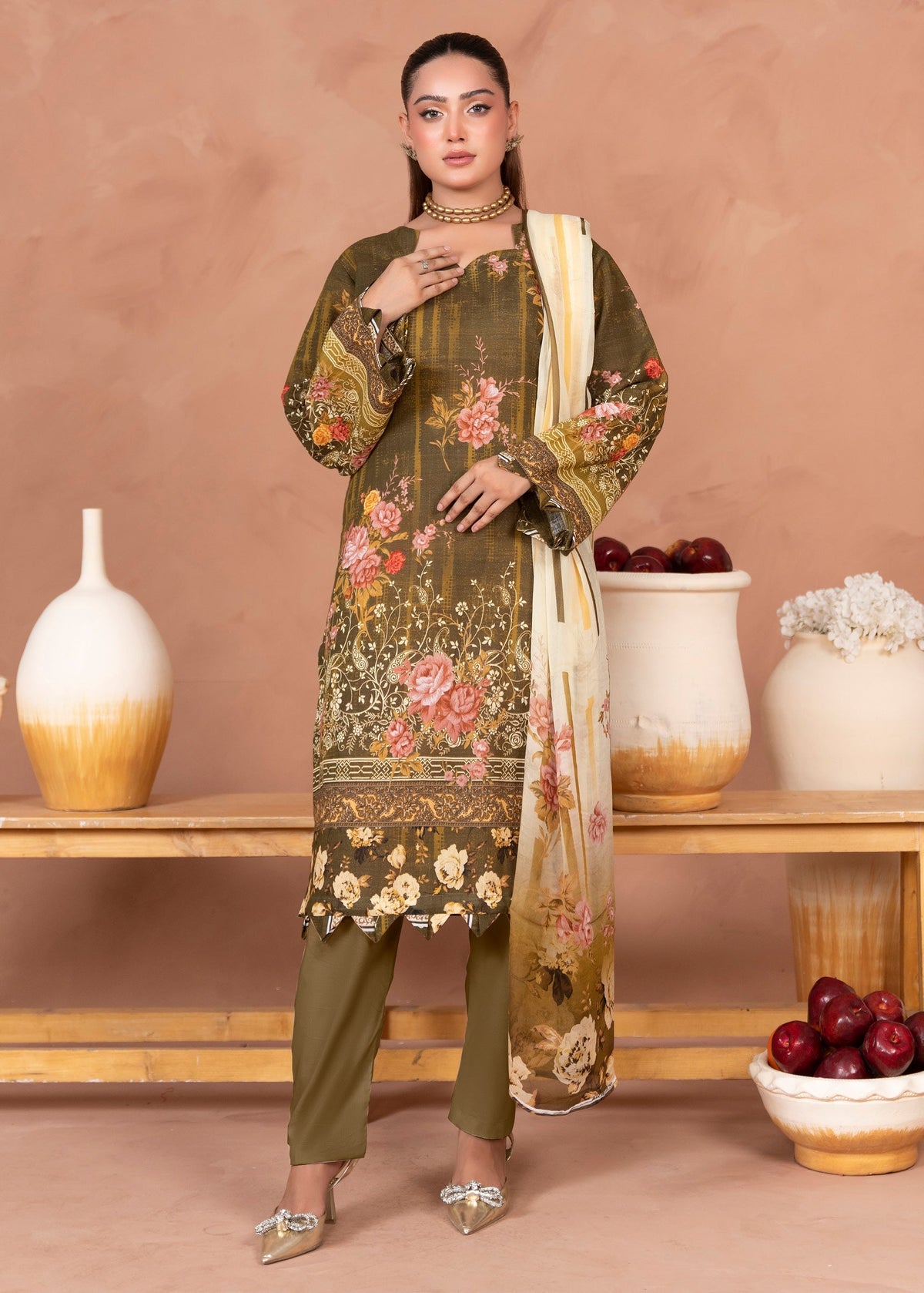 Aura Chamki Digital Printed 3PClawn suits