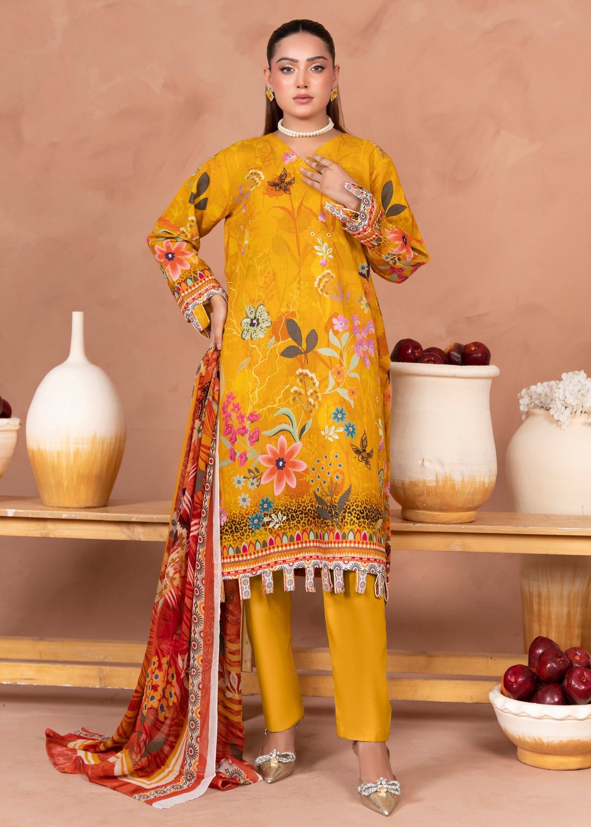 Aura Chamki Digital Printed 3PClawn suits