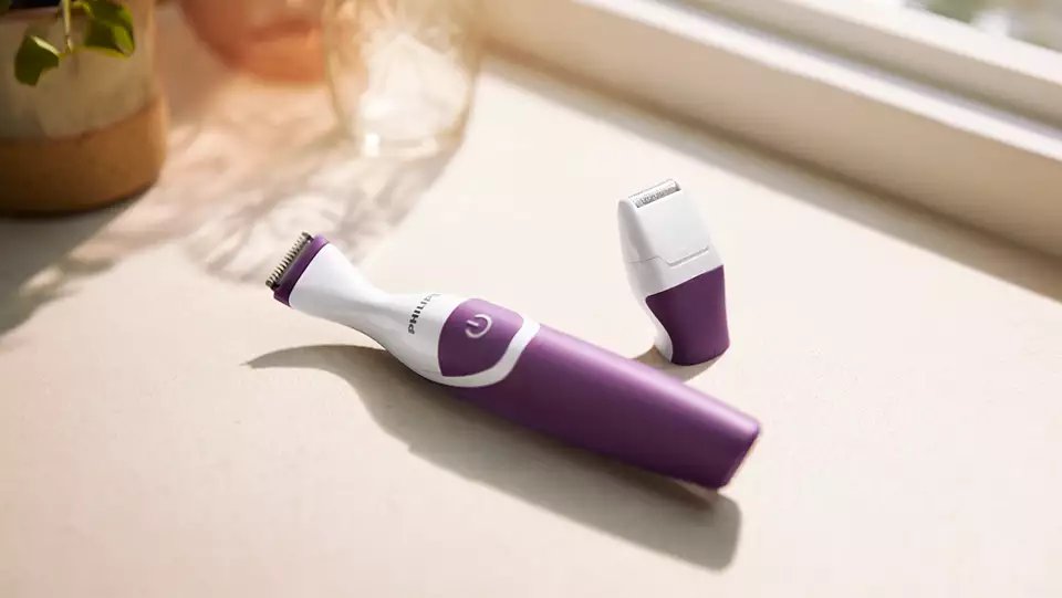 BRT383/15 BikiniGenie Bikini Trimmer with Wet & Dry use