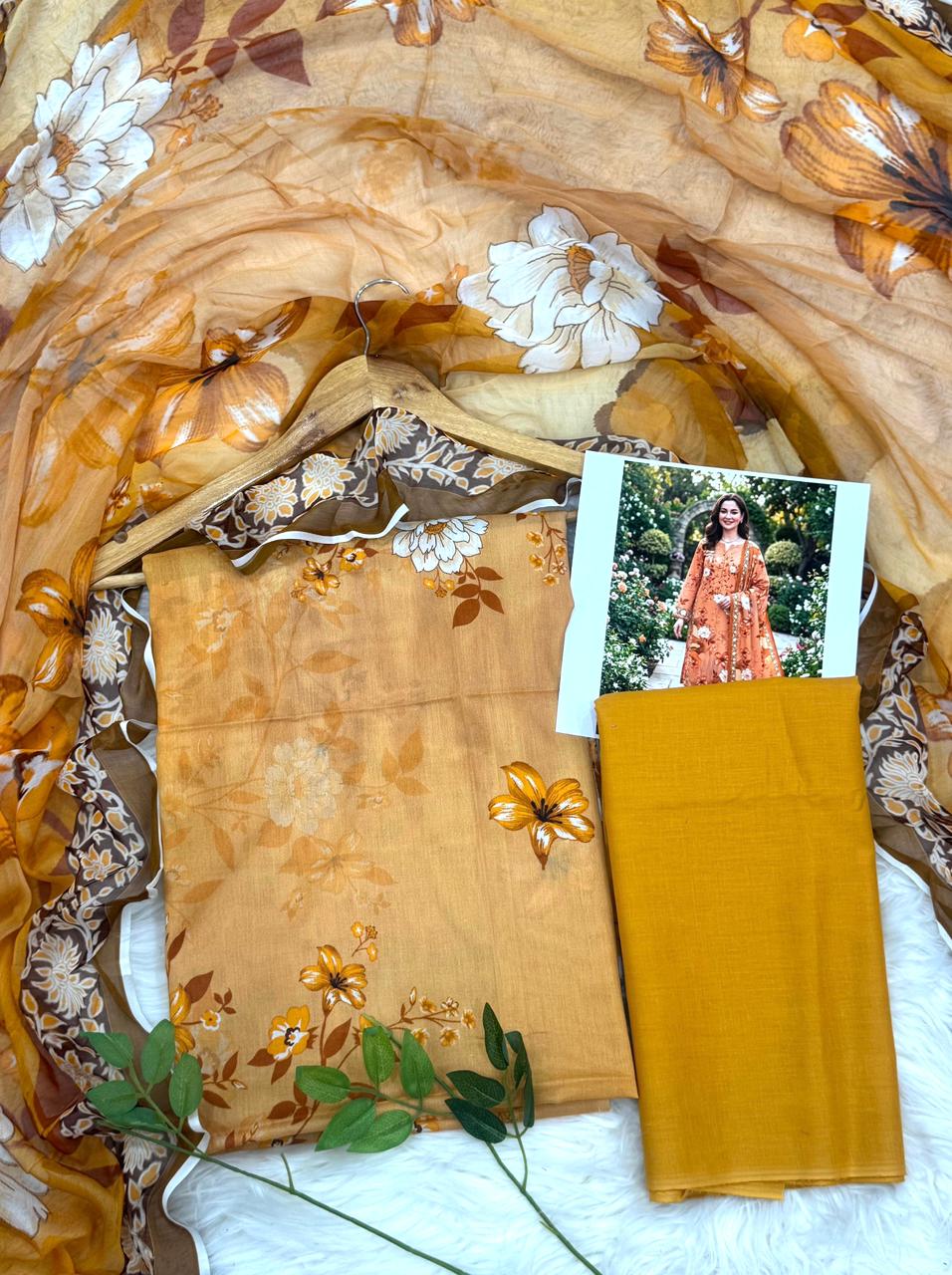Sassi by Latif Arts Fine Lawn 3PC – Bambar Dupatta