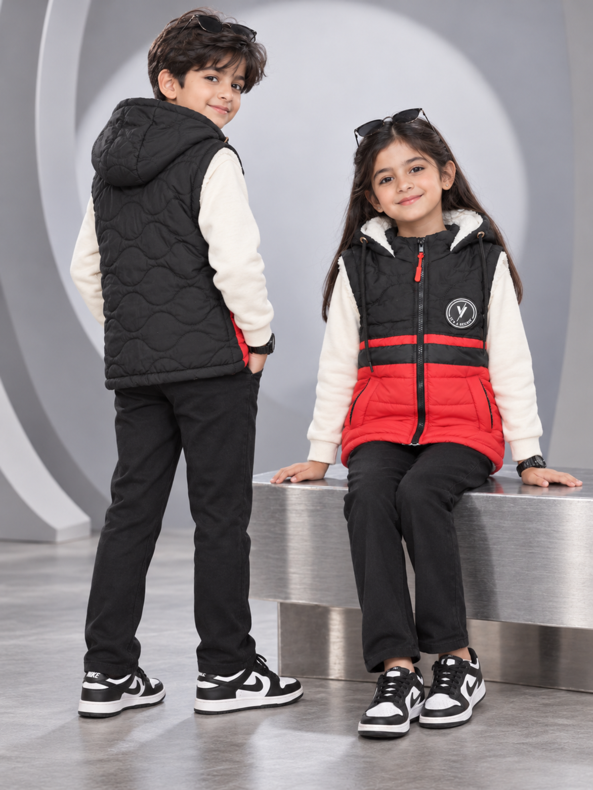 Sleeveless Hooded Gilet For Boys & Girls VJ96-B