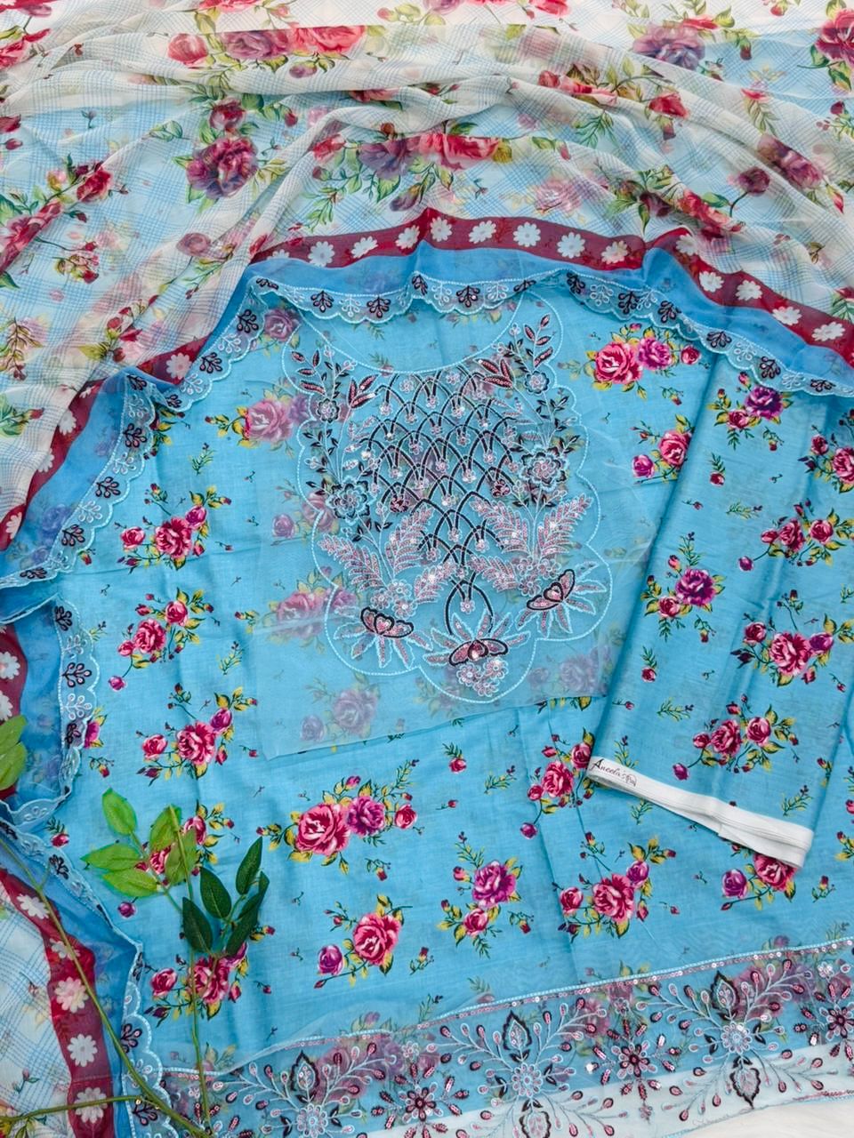 Aleena's Embroidered Lawn 3PC