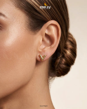 Elegant Vertex Minimal Earring