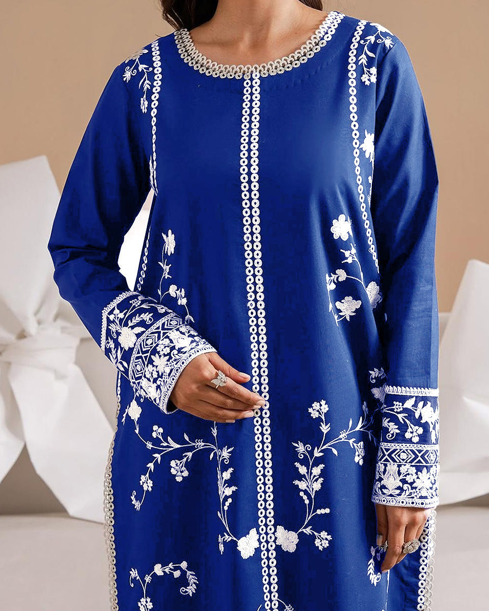 Avian Embroidered 3Pc
