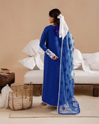 Avian Embroidered 3Pc