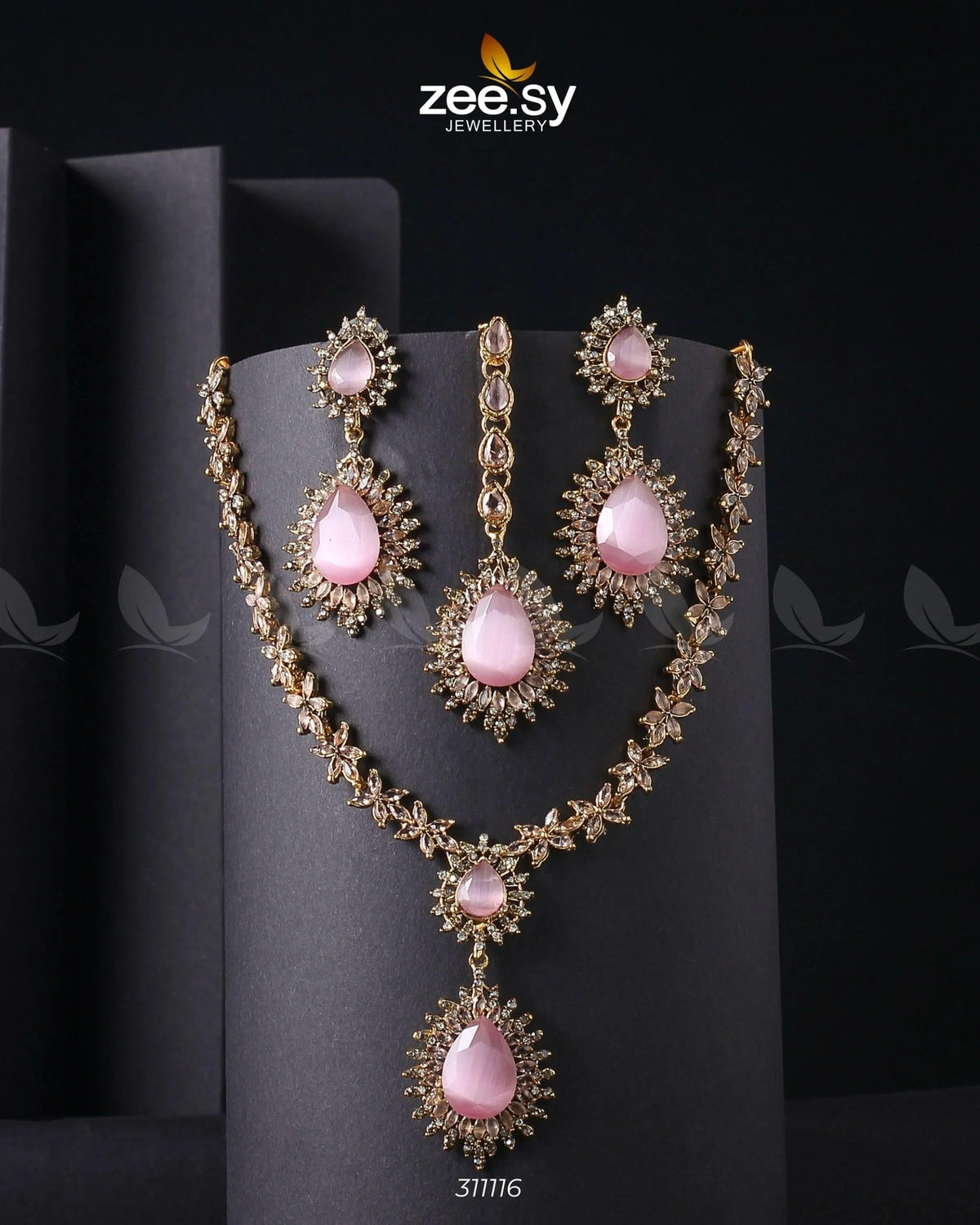Zilla Necklace Set