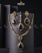 Zilla Necklace Set