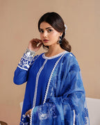 Avian Embroidered 3Pc